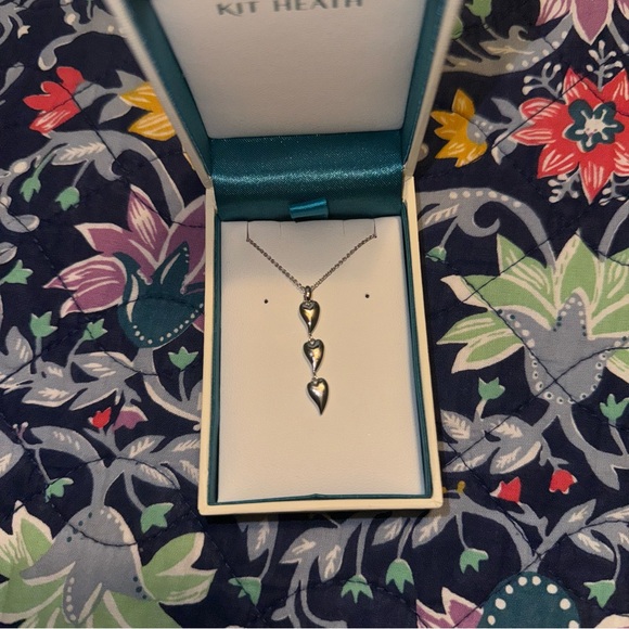 Kit Heath Desire Kiss Triple Hearts Necklace - Picture 2 of 4